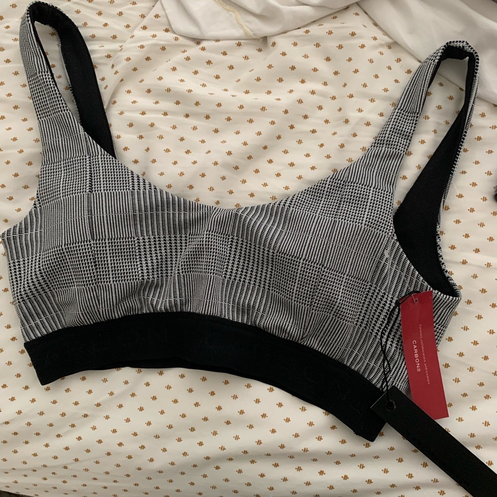 NWT Carbon38 sports bra